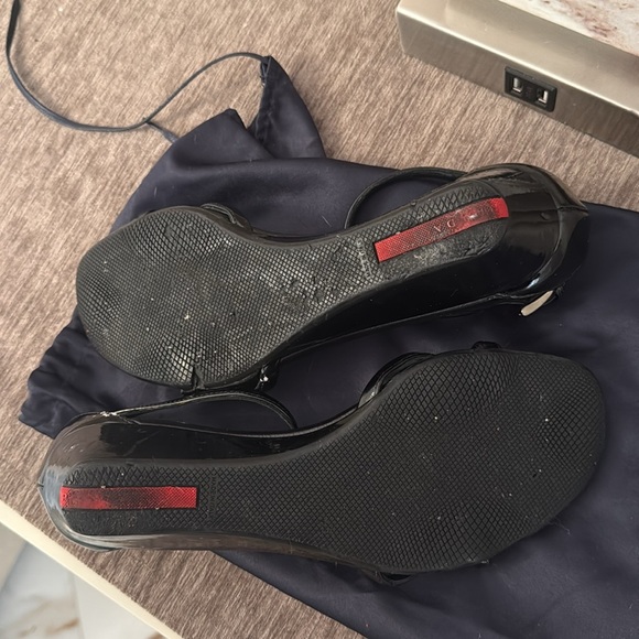 Authentic Prada sandals - Picture 4 of 9